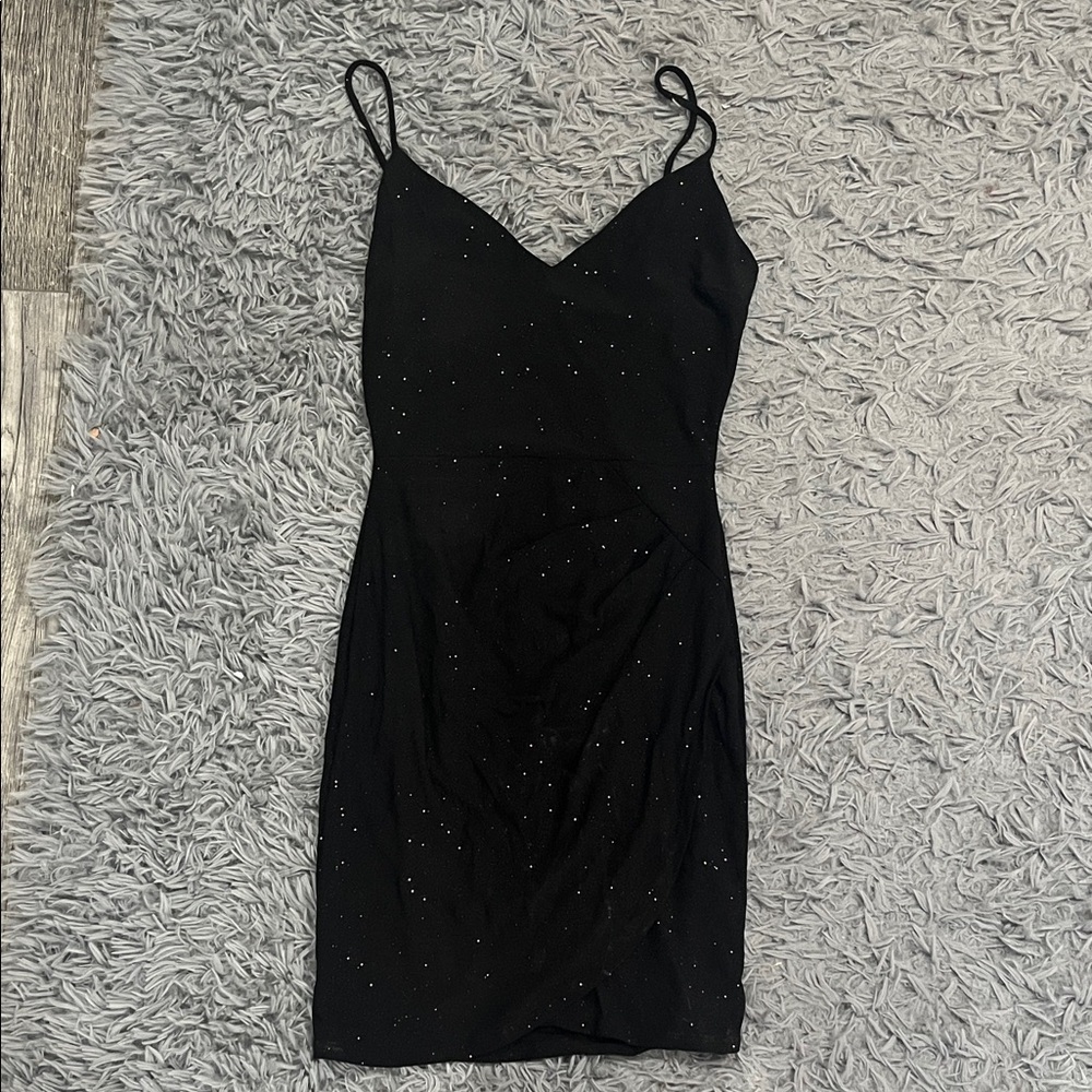 Elegant Black Dress with Subtle Sparkle